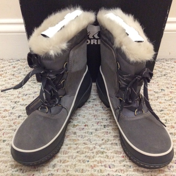🆕 SOREL gray waterproof snow boots- size 7